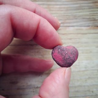 💕Stejně jako v minulých letech. Adventní vykuřovací kalendář je plný novinek. 💕Tohle vykuřovací srdíčko je intenzivní, s...