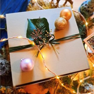 🌲Krásný zvenku. Krásný zevnitř. Voňavá krása v kouzelné krabici. Adventní vykuřovací kalendář 2025. 🌲Posledních 11 volných...